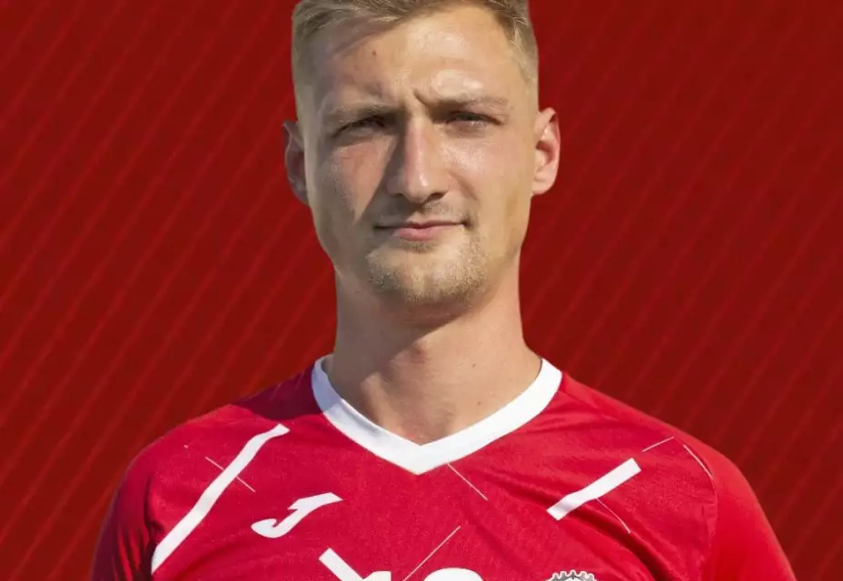 PŘEDSTAVUJEME VÁM... Michael Pochylý #18